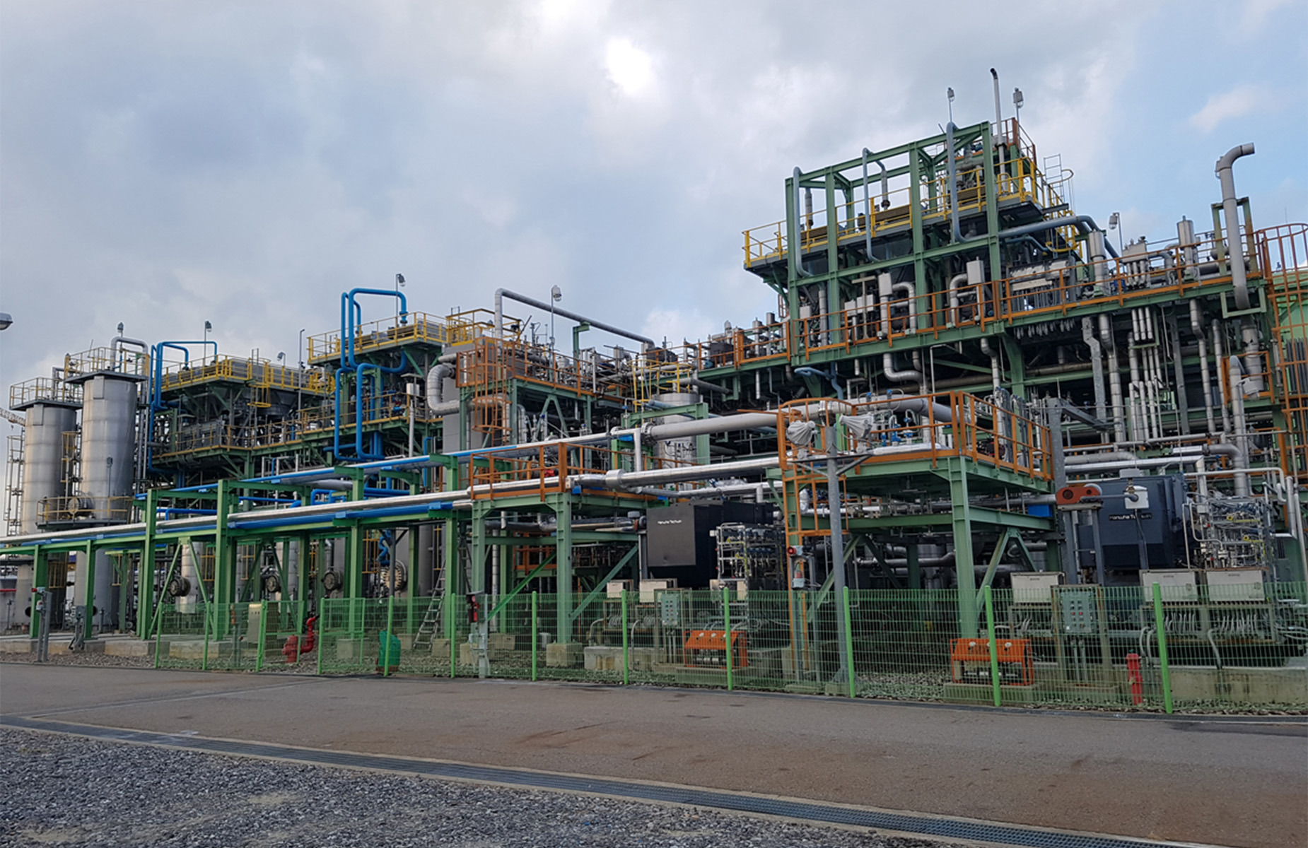 한국형 액화공정(KSMR) 시험설비 가동 